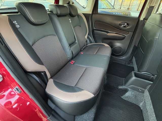 日産 ノート e－パワー X 宮城県 2017(平29)年 7.9万km ガーネットレッド 登録時走行距離78337km/純正SDナビ/ワンセグTV/CD/DVD/Bluetooth/全方位カメラ/アラウンドビューモニター・/デジタルインナーミラー/衝突軽減ブレーキ/横滑り防止装置/オートライト/コーナーセンサー/ステアリングリモコン/盗難防止装置/電動格納ミラー/ヘッドライト/フォグランプ/純正フロアマット