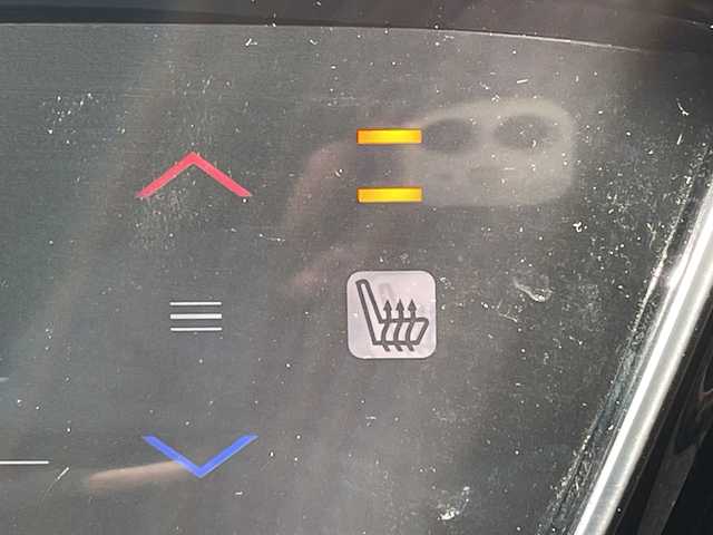 ホンダ ヴェゼル ハイブリッド Z ホンダセンシング 茨城県 2021(令3)年 1.6万km プラチナホワイトパール 社外9型ナビ/Bluetooth/フルセグTV/バックカメラ/HDMI/ビルトインETC/ドライブレコーダー/ハーフレザーシート/シートヒーター/レーダークルーズコントロール/衝突軽減システム/クリアランスソナー/横滑り防止装置/レーンキープアシスト/オートライト/LEDヘッドライト/コーナーセンサー/スマートキー