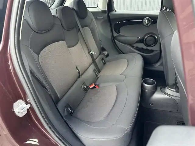 ＭＩＮＩ ミニ クーパー バーガンディーED 福島県 2018(平30)年 6.6万km 茶 Burgundy Edition専用センター・ディスプレイ・リング/Burgundy Edition オリジナル・バッジ/ストレージ・コンパートメント・パッケージ/MINI エキサイトメント・パッケージ/パーキング・アシスト・パッケージ/アクティブ・クルーズ・コントロール/インテリジェントセーフティ/コンフォートアクセス/アンビエントライト/純正ナビ(BT/USB)/純正16AW/ETC/ドライブレコーダー(前後)/LEDオートライト/取扱説明書/保証書/スペアキー