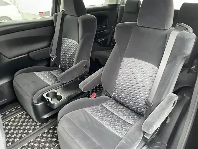 トヨタ ヴェルファイア Z 愛媛県 2015(平27)年 2.5万km バーニングブラッククリスタルシャインガラスフレーク 純正ナビ/(Bluetooth/CD/SD/DVD/フルセグ)/ビルトインETC/バックカメラ/フリップダウンモニター/両側パワースライドドア/純正18インチアルミホイール/オートライト/LEDヘッドライト/フォグランプ/プッシュスタート/スマートキー/3列シート/フロアマット/純正ドアバイザー/オットマン/横滑り防止装置/盗難防止装置/電動格納ミラー/オートリトラクタブルミラー/電動パーキングホールド/オートブレーキホールド/スペアタイヤ