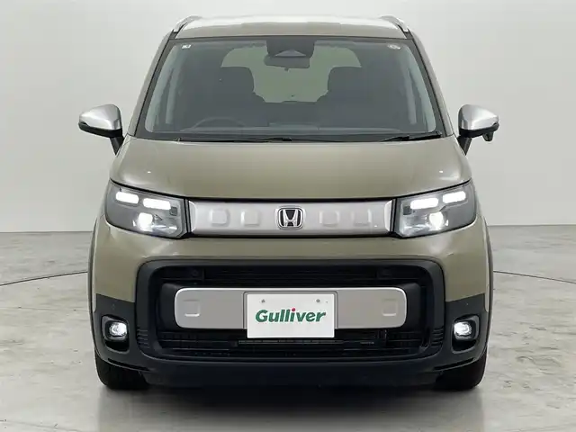 ホンダ フリード クロスター 福岡県 2025(令7)年 0.1万km未満 ベージュ 登録済未使用車　/純正ナビ（フルセグＴＶ）　/バックカメラ　/ＡＣＣ　/コーナーセンサー　/衝突被害軽減ブレーキ　/レーンキープ　/ＢＳＭ　/踏み間違い防止　/両側電動スライドドア　/ハーフレザー　/シートヒーター　/ＬＥＤ