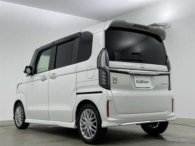 ホンダ Ｎ ＢＯＸ カスタム L ターボ 岡山県 2023(令5)年 3万km プラチナホワイトパール ホンダセンシング/レーダークルーズコントロール/HDMI接続/両側電動スライドドア/シートヒーター/ドライブレコーダー/ビルトインETC/LEDヘッドライト/純正8インチナビ/フルセグTV/ステアリングリモコン/シートバックテーブル/Rサンシェイド/バックカメラ