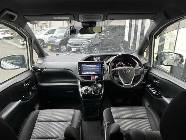 トヨタ ヴォクシー ZS 煌Ⅱ 秋田県 2020(令2)年 6.1万km ホワイトパールクリスタルシャイン トヨタセーフティセンス/・プリクラッシュセーフティ/・レーンディパーチャーアラート/・オートマチックハイビーム/クルーズコントロール/クリアランスソナー/純正10インチSDナビ/・バックカメラ/・フルセグTV/BT/CD/DVD/純正12.1インチフリップダウンモニター/純正16インチAW/両側パワースライドドア/LEDヘッドライト/オートライト/フォグランプ/ETC/前後ドライブレコーダー(SN-TW77)/プッシュスタート/ステアリングスイッチ/電動格納ミラー/ISOFIX/取扱説明書
