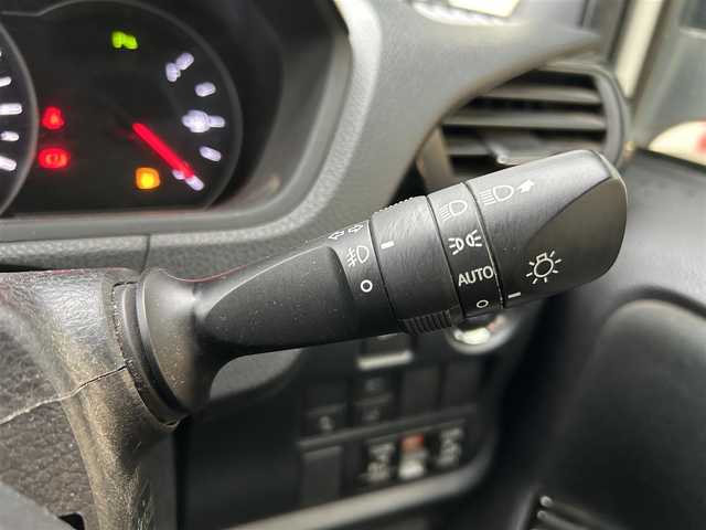 トヨタ ヴォクシー ZS 煌Ⅱ 秋田県 2020(令2)年 6.1万km ホワイトパールクリスタルシャイン トヨタセーフティセンス/・プリクラッシュセーフティ/・レーンディパーチャーアラート/・オートマチックハイビーム/クルーズコントロール/クリアランスソナー/純正10インチSDナビ/・バックカメラ/・フルセグTV/BT/CD/DVD/純正12.1インチフリップダウンモニター/純正16インチAW/両側パワースライドドア/LEDヘッドライト/オートライト/フォグランプ/ETC/前後ドライブレコーダー(SN-TW77)/プッシュスタート/ステアリングスイッチ/電動格納ミラー/ISOFIX/取扱説明書