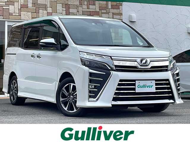 トヨタ ヴォクシー ZS 煌Ⅱ 徳島県 2020(令2)年 6.1万km ホワイトパールクリスタルシャイン トヨタセーフティセンス/・プリクラッシュセーフティ/・レーンディパーチャーアラート/・オートマチックハイビーム/クルーズコントロール/クリアランスソナー/純正10インチSDナビ/・バックカメラ/・フルセグTV/BT/CD/DVD/純正12.1インチフリップダウンモニター/純正16インチAW/両側パワースライドドア/LEDヘッドライト/オートライト/フォグランプ/ETC/前後ドライブレコーダー(SN-TW77)/プッシュスタート/ステアリングスイッチ/電動格納ミラー/ISOFIX/取扱説明書