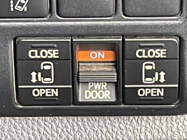 トヨタ ヴォクシー ZS 煌Ⅱ 徳島県 2020(令2)年 6.1万km ホワイトパールクリスタルシャイン トヨタセーフティセンス/・プリクラッシュセーフティ/・レーンディパーチャーアラート/・オートマチックハイビーム/クルーズコントロール/クリアランスソナー/純正10インチSDナビ/・バックカメラ/・フルセグTV/BT/CD/DVD/純正12.1インチフリップダウンモニター/純正16インチAW/両側パワースライドドア/LEDヘッドライト/オートライト/フォグランプ/ETC/前後ドライブレコーダー(SN-TW77)/プッシュスタート/ステアリングスイッチ/電動格納ミラー/ISOFIX/取扱説明書