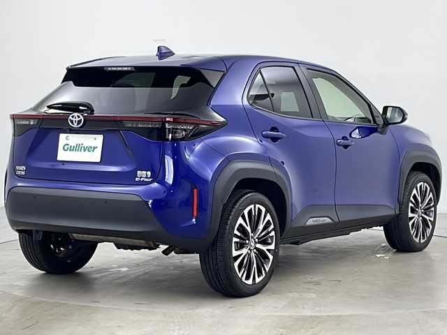 トヨタ ヤリスクロス ハイブリッド Z 道央・札幌 2021(令3)年 4万km ダークブルーマイカM ・4WD/・寒冷地仕様/・純正ナビ＆TV＆DVD＆BT＆USB＆miracast/・パノラミックビューモニター/・トヨタセーフティセンス/・プリクラッシュセーフティ/・レーントレーシングアシスト/・レーダークルコン/・オートマチックハイビーム/・ロードサインアシスト/・ブラインドスポットモニター/・カラーヘッドアップディスプレイ/・ステアリングヒーター/・ハーフレザーシート/・パワーシート/・シートヒーター/・AC100V/・ビルトインETC/・LEDヘッドライト/・LEDフォグ/・ドアミラーヒーター/・クリアランスソナー/・スマートキー/・純正18インチAW