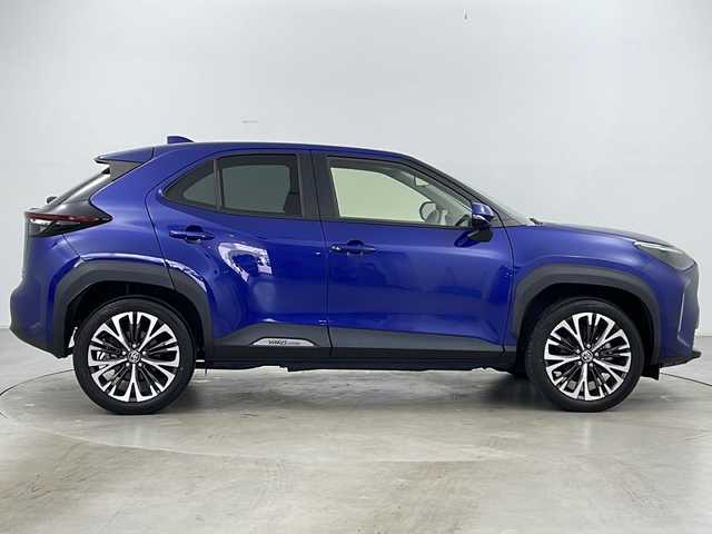 トヨタ ヤリスクロス ハイブリッド Z 道央・札幌 2021(令3)年 4万km ダークブルーマイカM ・4WD/・寒冷地仕様/・純正ナビ＆TV＆DVD＆BT＆USB＆miracast/・パノラミックビューモニター/・トヨタセーフティセンス/・プリクラッシュセーフティ/・レーントレーシングアシスト/・レーダークルコン/・オートマチックハイビーム/・ロードサインアシスト/・ブラインドスポットモニター/・カラーヘッドアップディスプレイ/・ステアリングヒーター/・ハーフレザーシート/・パワーシート/・シートヒーター/・AC100V/・ビルトインETC/・LEDヘッドライト/・LEDフォグ/・ドアミラーヒーター/・クリアランスソナー/・スマートキー/・純正18インチAW