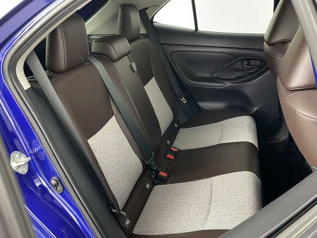 トヨタ ヤリスクロス ハイブリッド Z 道央・札幌 2021(令3)年 4万km ダークブルーマイカM ・4WD/・寒冷地仕様/・純正ナビ＆TV＆DVD＆BT＆USB＆miracast/・パノラミックビューモニター/・トヨタセーフティセンス/・プリクラッシュセーフティ/・レーントレーシングアシスト/・レーダークルコン/・オートマチックハイビーム/・ロードサインアシスト/・ブラインドスポットモニター/・カラーヘッドアップディスプレイ/・ステアリングヒーター/・ハーフレザーシート/・パワーシート/・シートヒーター/・AC100V/・ビルトインETC/・LEDヘッドライト/・LEDフォグ/・ドアミラーヒーター/・クリアランスソナー/・スマートキー/・純正18インチAW