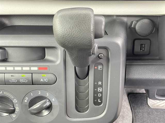 日産 モコ S 千葉県 2015(平27)年 6.9万km アーバンブラウン 純正ディスプレイオーディオ/・CD/FM/AM/USB入力端子）/バックカメラ/ETC/電動格納ミラー/アイドリングストップ/ヘッドライトレベライザー/社外アルミホイール/社外フロアマット/プッシュスタート/スマートキー/スペアキー1本/保障書/取扱説明書/禁煙車