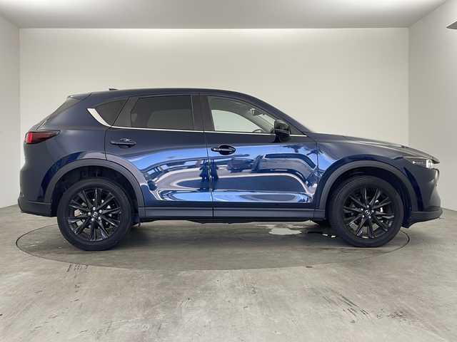 マツダ ＣＸ－５ 20S ブラックトーンED 兵庫県 2022(令4)年 1.7万km ディープクリスタルブルーマイカ ・純正ナビ&Bluetooth&TV&&USB&スマホ連携/・全方位カメラ/・ETC/・レーダークルーズコントロール/・i-ACTIVSENSE/・スマート・シティ・ブレーキ・サポート/・AT誤発進抑制制御/・リアクロストラフィックアラート/・ブラインドスポットモニター/・前後コーナーセンサー/・スマートキー/・オートライト/・オートマチックハイビーム/・LEDヘッドライト/・前後ドライブレコーダー/・パワーバックドア/・純正フロアマット/・メモリーパワーシート（運転席）/・ハーフレザーシート/・シートヒーター（運転席・助手席）/・純正19インチアルミホイール/・パドルシフト/・電動パーキングブレーキ/・オートブレーキホールド/・アイドリングストップ/・Wエアバック/・カーテンエアバック