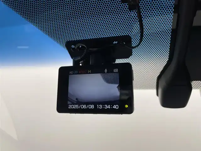 トヨタ アルファードハイブリット SR 群馬県 2018(平30)年 5.1万km ブラック 純正9インチSDナビ　【型番　NSZT-Y66T】/・フルセグTV/FM/AM/CD/DVD/Bluetooth/・バックカメラ/12.1型リヤエンターテイメントシステム/3眼LEDヘッドランプ/・LEDクリアランスランプ/・アダプティブハイビームシステム/・LEDシーケンシャルターンランプ/・LEDコーナリングランプ/AC100V電源/防眩インナーミラー/===========================/4WD/前方ドライブレコーダー/パワーバックドア/両側パワースライドドア/シートヒーター/シートベンチレーション/黒レザーシート/前席パワーシート/運転席シートメモリー/ビルトインETC2.0/オットマン/トヨタセーフティセンス/・プリクラッシュセーフティ/・レーントレーシングアシスト/・レーダークルーズコントロール/・オートマチックハイビーム/純正17インチAW