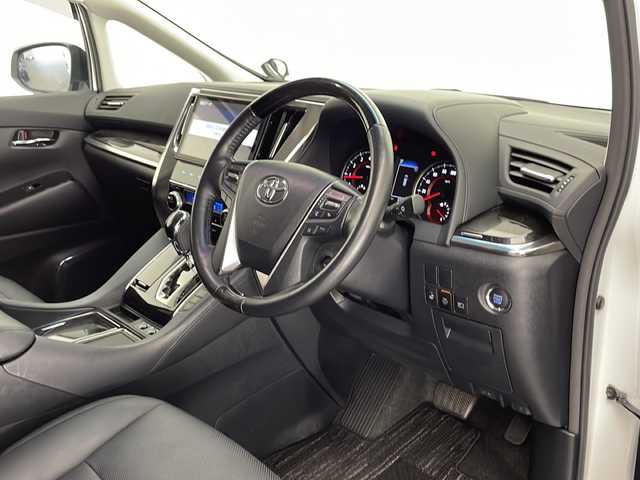 トヨタ ヴェルファイア Z Gエディション 宮崎県 2019(令1)年 3.3万km ホワイトパールクリスタルシャイン 禁煙車/トヨタセーフティセンス/純正10型ナビTV/（NSZN-Z68T/CD/DVD/Bluetooth/フルセグTV)/純正12.1型リアフリップダウンモニター/（V12T-R68C）/純正バックカメラ/純正ビルトインETC/純正LEDオートライト/純正LEDフォグ/純正オートアラーム/純正フロアマット/社外ドライブレコーダー（コムテック）/両側電動スライドドア/プリクラッシュセーフティ/アダプティブクルーズコントロール/レーンディパーチャーアラート/オートマチックハイビーム/クリアランスソナー/電子パーキング/オートホールド/パワーバックドア/前席パワーシート/エアシート/シートヒーター/リアエグゼクティブパワーシート/黒本革シート/ステアリングヒーター/ウッドコンビ本革巻ハンドル/Wオートエアコン（ナノイー）/スマートキー/プッシュエンジンスタート/スペアキー/新車時保証書/取扱い説明書/ナビ取扱い説明書