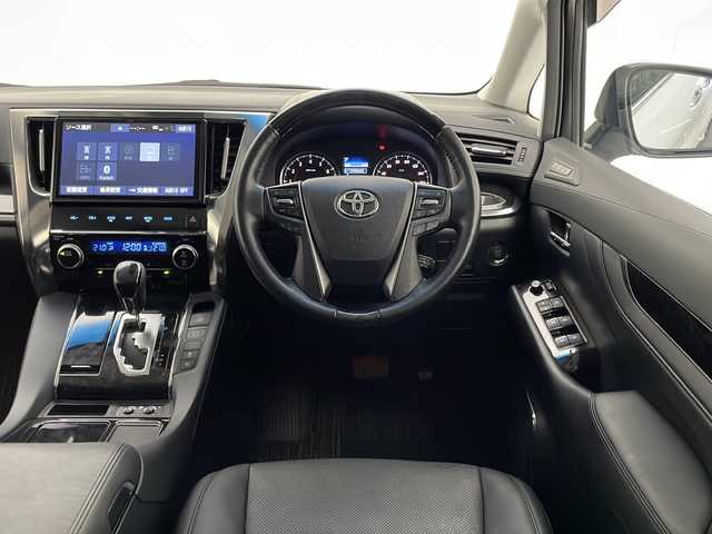 トヨタ ヴェルファイア Z Gエディション 宮崎県 2019(令1)年 3.3万km ホワイトパールクリスタルシャイン 禁煙車/トヨタセーフティセンス/純正10型ナビTV/（NSZN-Z68T/CD/DVD/Bluetooth/フルセグTV)/純正12.1型リアフリップダウンモニター/（V12T-R68C）/純正バックカメラ/純正ビルトインETC/純正LEDオートライト/純正LEDフォグ/純正オートアラーム/純正フロアマット/社外ドライブレコーダー（コムテック）/両側電動スライドドア/プリクラッシュセーフティ/アダプティブクルーズコントロール/レーンディパーチャーアラート/オートマチックハイビーム/クリアランスソナー/電子パーキング/オートホールド/パワーバックドア/前席パワーシート/エアシート/シートヒーター/リアエグゼクティブパワーシート/黒本革シート/ステアリングヒーター/ウッドコンビ本革巻ハンドル/Wオートエアコン（ナノイー）/スマートキー/プッシュエンジンスタート/スペアキー/新車時保証書/取扱い説明書/ナビ取扱い説明書