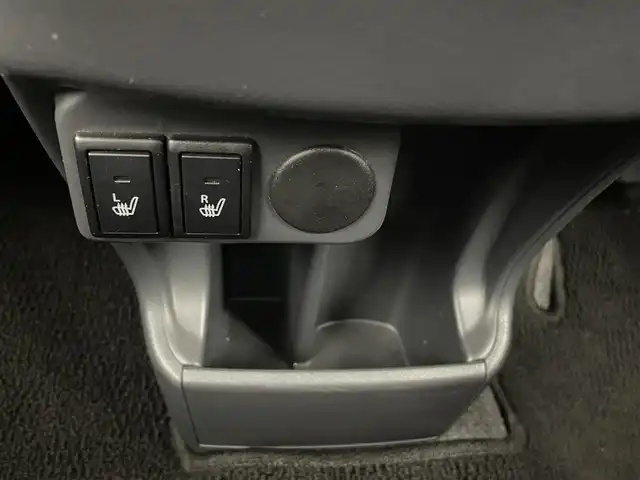 スズキ ハスラー J 茨城県 2019(令1)年 4.1万km ピュアホワイトパール/ブラック2トーン 社外ナビ/バックカメラ/フルセグ/衝突被害軽減ブレーキ/車線逸脱抑制装置/ETC/シートヒーター/純正15インチAW/スマートキー