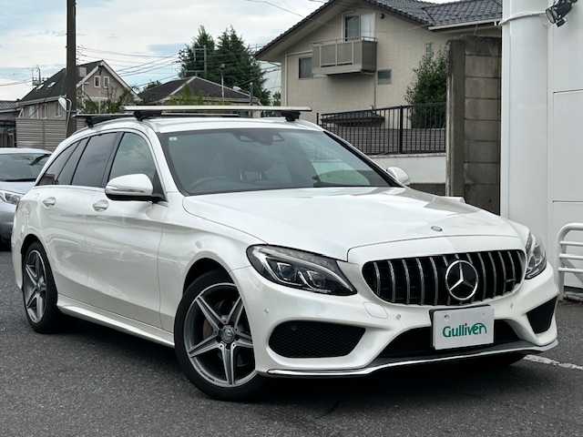 メルセデス・ベンツ Ｃ２００ ワゴン スポーツ 東京都 2015(平27)年 3.2万km ダイヤモンドホワイト ワンオーナー/純正HDDナビ（AM・FM・フルセグ・BT・CD・DVD）/レーダセーフティパッケージ/・ステアリングアシスト機能ディストロニックプラス/・飛び出し検知機能付ブレーキアシストプラス/・PRE-SAFE/・PRE-SAFEブレーキ（歩行者検知機能付）/・被害軽減ブレーキ付後方衝突警告システム/・アクティブブラインドスポットアシスト/・アクティブレーンキーピングアシスト/パークトロニック/アクティブパーキングアシスト/バックドア自動開閉機能/ヘッドアップディスプレイ/レザーシート/AMG18インチAW/純正LEDヘッドランプ/パワーシート（D＋N席）/シルバールーフレール/ETC/保証書/取扱説明書/スペアキー有り（1本）