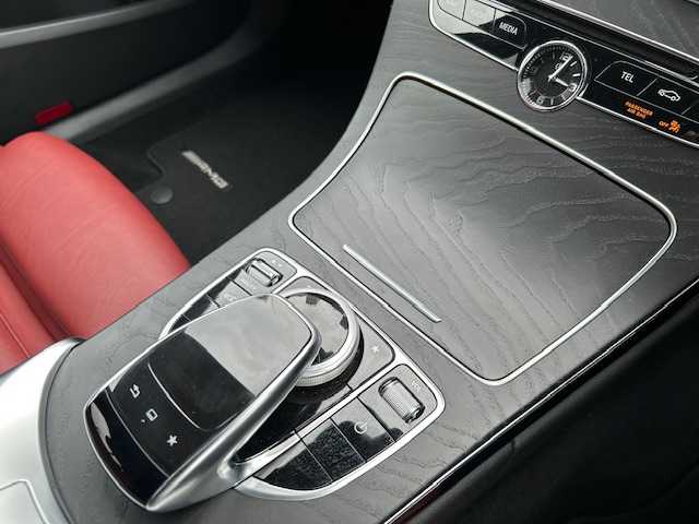 メルセデス・ベンツ Ｃ２００ ワゴン スポーツ 東京都 2015(平27)年 3.2万km ダイヤモンドホワイト ワンオーナー/純正HDDナビ（AM・FM・フルセグ・BT・CD・DVD）/レーダセーフティパッケージ/・ステアリングアシスト機能ディストロニックプラス/・飛び出し検知機能付ブレーキアシストプラス/・PRE-SAFE/・PRE-SAFEブレーキ（歩行者検知機能付）/・被害軽減ブレーキ付後方衝突警告システム/・アクティブブラインドスポットアシスト/・アクティブレーンキーピングアシスト/パークトロニック/アクティブパーキングアシスト/バックドア自動開閉機能/ヘッドアップディスプレイ/レザーシート/AMG18インチAW/純正LEDヘッドランプ/パワーシート（D＋N席）/シルバールーフレール/ETC/保証書/取扱説明書/スペアキー有り（1本）