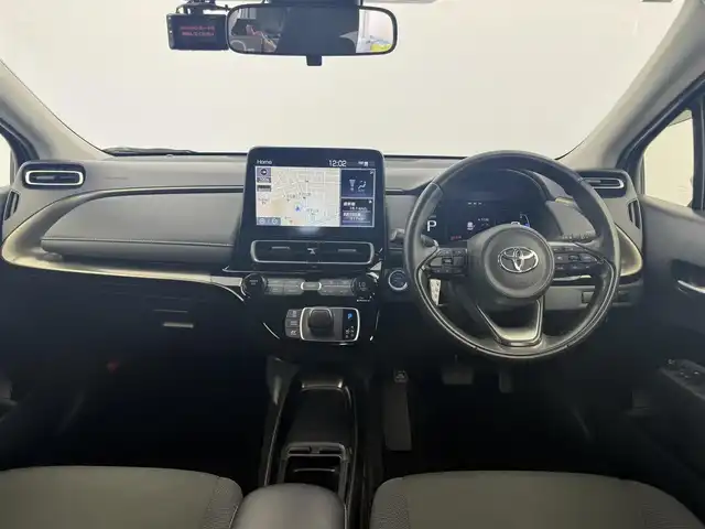トヨタ アクア Z 愛知県 2022(令4)年 2.7万km プラチナホワイトパールマイカ メーカー10.5型ディスプレイオーディオ/（AM/FM/BT/フルセグTV）/全方位バックカメラ/前後ドラレコ/ETC/トヨタセーフティセンス/・レーントレーシングアシスト/・プリクラッシュセーフティ/・ブラインドスポットモニター/・クリアランスソナー/・リアクロストラフィックアラート/・パーキングサポートブレーキ/・ロードサインアシスト/PWR＋モード/ECOモード/EVモード/nanoeX/ドアバイザー/純正フロアマット/純正LEDヘッドライト/純正15インチAW/ドアバイザー