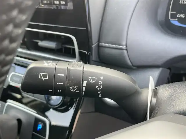 トヨタ アクア Z 千葉県 2022(令4)年 2.7万km プラチナホワイトパールマイカ メーカー10.5型ディスプレイオーディオ/（AM/FM/BT/フルセグTV）/全方位バックカメラ/前後ドラレコ/ETC/トヨタセーフティセンス/・レーントレーシングアシスト/・プリクラッシュセーフティ/・ブラインドスポットモニター/・クリアランスソナー/・リアクロストラフィックアラート/・パーキングサポートブレーキ/・ロードサインアシスト/PWR＋モード/ECOモード/EVモード/nanoeX/ドアバイザー/純正フロアマット/純正LEDヘッドライト/純正15インチAW/ドアバイザー