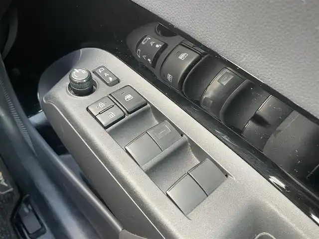 トヨタ アクア Z 千葉県 2022(令4)年 2.7万km プラチナホワイトパールマイカ メーカー10.5型ディスプレイオーディオ/（AM/FM/BT/フルセグTV）/全方位バックカメラ/前後ドラレコ/ETC/トヨタセーフティセンス/・レーントレーシングアシスト/・プリクラッシュセーフティ/・ブラインドスポットモニター/・クリアランスソナー/・リアクロストラフィックアラート/・パーキングサポートブレーキ/・ロードサインアシスト/PWR＋モード/ECOモード/EVモード/nanoeX/ドアバイザー/純正フロアマット/純正LEDヘッドライト/純正15インチAW/ドアバイザー