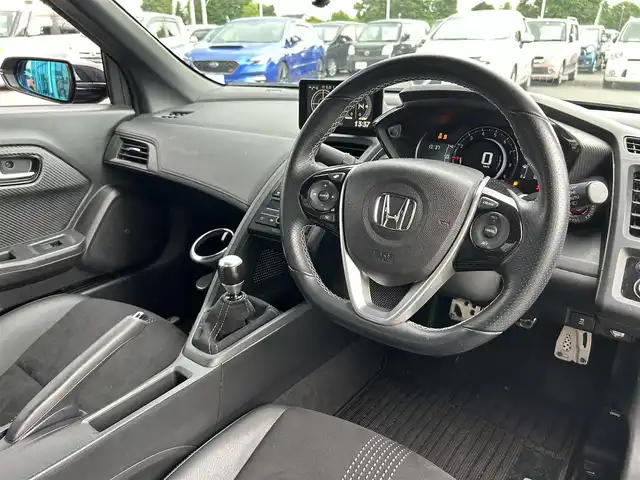 ホンダ Ｓ６６０ α 栃木県 2015(平27)年 4.4万km プレミアムミスティックナイトパール センターディスプレイ/・6.1インチワイドディスプレイ/・HDMIジャック/リアモニター/クルーズコントロール/ハーフレザーシート/革巻きステアリング/ステアリングスイッチ/パドルシフト/LEDヘッドランプ/オートライト/スマートキー＆プッシュスタート/純正アルミホイール（前15インチ後16インチ）/純正フロアマット/W/サイドエアバッグ
