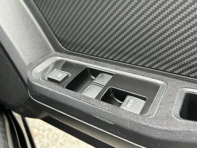 ホンダ Ｓ６６０ α 栃木県 2015(平27)年 4.4万km プレミアムミスティックナイトパール センターディスプレイ/・6.1インチワイドディスプレイ/・HDMIジャック/リアモニター/クルーズコントロール/ハーフレザーシート/革巻きステアリング/ステアリングスイッチ/パドルシフト/LEDヘッドランプ/オートライト/スマートキー＆プッシュスタート/純正アルミホイール（前15インチ後16インチ）/純正フロアマット/W/サイドエアバッグ