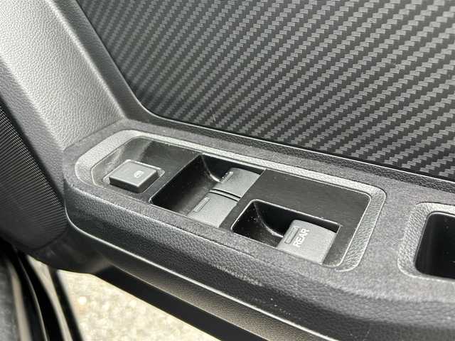 ホンダ Ｓ６６０ α 兵庫県 2015(平27)年 4.4万km プレミアムミスティックナイトパール センターディスプレイ/・6.1インチワイドディスプレイ/・HDMIジャック/リアモニター/クルーズコントロール/ハーフレザーシート/革巻きステアリング/ステアリングスイッチ/パドルシフト/LEDヘッドランプ/オートライト/スマートキー＆プッシュスタート/純正アルミホイール（前15インチ後16インチ）/純正フロアマット/W/サイドエアバッグ