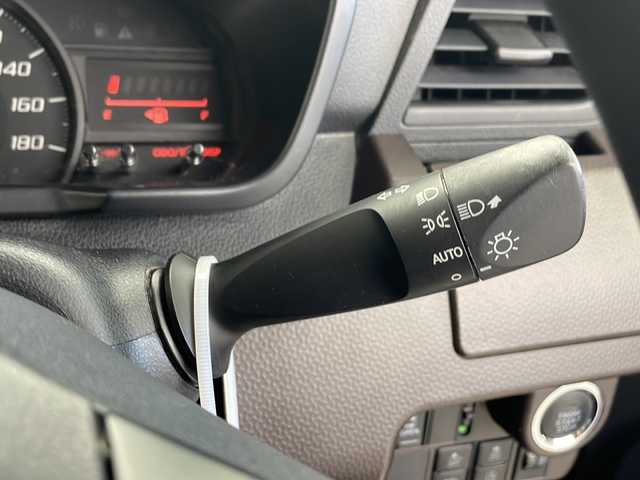 トヨタ ルーミー X S 千葉県 2019(令1)年 3.9万km プラムブラウンパールクリスタルシャイン スマートアシスト3（衝突回避支援システム）/・衝突回避支援ブレーキ機能/・衝突警報機能/・車線逸脱警報機能/・誤発進抑制制御機能/・先行車発進お知らせ機能/・オートハイビーム/・コーナーセンサー/社外7インチメモリーナビ/・Bluetooth接続/・ワンセグTV/・CD再生/スマートキー/左側パワースライドドア/前後コーナーセンサー