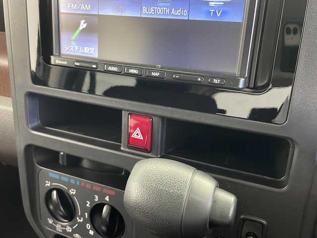 トヨタ ルーミー X S 千葉県 2019(令1)年 3.9万km プラムブラウンパールクリスタルシャイン スマートアシスト3（衝突回避支援システム）/・衝突回避支援ブレーキ機能/・衝突警報機能/・車線逸脱警報機能/・誤発進抑制制御機能/・先行車発進お知らせ機能/・オートハイビーム/・コーナーセンサー/社外7インチメモリーナビ/・Bluetooth接続/・ワンセグTV/・CD再生/スマートキー/左側パワースライドドア/前後コーナーセンサー
