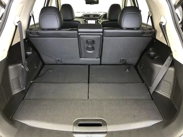 日産 エクストレイル 20X 愛知県 2017(平29)年 5万km ブリリアントシルバー 4WD/寒冷地仕様/パノラミックガラスル/メーカーオプション7インチナビ/　　・CD/DVD/Bluetooth/プロパイロット/インテリジェントエマージェンシーブレーキ/インテリジェントDA/インテリジェントLI/BSW/デジタルインナーミラー/アラウンドビューモニター/ビルトインETC/ステアリングリモコン/シートヒーター（全席）/パワーバックドア/ルーフレール/純正LEDヘッドライト/フォグランプ