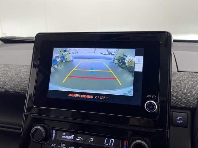 トヨタ シエンタ ハイブリッド Z 宮崎県 2022(令4)年 1万km ホワイトパールクリスタルシャイン 禁煙車/7人乗り/トヨタセーフティセンス/純正8型ディスプレイオーディオナビTV/（T-CONNECT/Bluetooth/USB/FMAM/フルセグTV)/純正バックカメラ/純正ビルトインETC/純正LEDオートライト/純正フロアマット/両側電動スライドドア/アダプティブクルーズコントロール/レーンディパーチャーアラート/クリアランスソナー/ブラインドスポットモニター/オートエアコン/本革巻ハンドル/ウインカードアミラー/スマートキー/プッシュエンジンスタート/スペアキー/新車時保証書/取扱い説明書