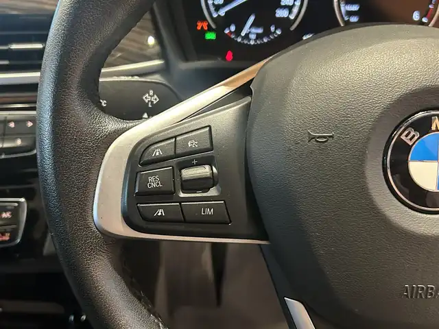 ＢＭＷ Ｘ１ xDrive 18d xライン 道央・札幌 2019(令1)年 3.6万km ミネラルホワイト アドバンスドアクティブセーフティーパッケージ/　・ACC/　・ヘッドアップディスプレイ/ハイラインパッケージ/　・ダコタレザーシート/　・電動フロントシート/　・シートヒーター/純正HDDナビ/USB/Bluetooth/バックカメラ/PDC/パーキングアシスト/LEDヘッドライト/パワーテールゲート/社外ドラレコ