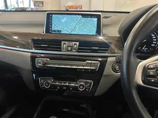ＢＭＷ Ｘ１ xDrive 18d xライン 道央・札幌 2019(令1)年 3.6万km ミネラルホワイト アドバンスドアクティブセーフティーパッケージ/　・ACC/　・ヘッドアップディスプレイ/ハイラインパッケージ/　・ダコタレザーシート/　・電動フロントシート/　・シートヒーター/純正HDDナビ/USB/Bluetooth/バックカメラ/PDC/パーキングアシスト/LEDヘッドライト/パワーテールゲート/社外ドラレコ