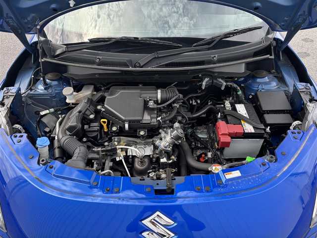 スズキ スイフト HYBRID MZ 滋賀県 2023(令5)年 1.2万km フォギーブルーパールメタリック 純正９型ディスプレイ/・Bluetooth/apple Car　Play/革巻きステアリング/ステアリングリモコン/パドルシフト/アダプティブクルコン/前席シートヒーター/LEDオートライト/フォグライト/スマートキー/スズキセーフティサポート/・デュアルセンサーブレーキサポート/・誤発進抑制機能/・ブラインドスポットモニター/・アダプティブハイビームシステム/・標識認識機能/・車線維持支援機能