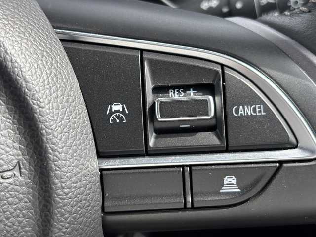 スズキ スイフト HYBRID MZ 滋賀県 2023(令5)年 1.2万km フォギーブルーパールメタリック 純正９型ディスプレイ/・Bluetooth/apple Car　Play/革巻きステアリング/ステアリングリモコン/パドルシフト/アダプティブクルコン/前席シートヒーター/LEDオートライト/フォグライト/スマートキー/スズキセーフティサポート/・デュアルセンサーブレーキサポート/・誤発進抑制機能/・ブラインドスポットモニター/・アダプティブハイビームシステム/・標識認識機能/・車線維持支援機能