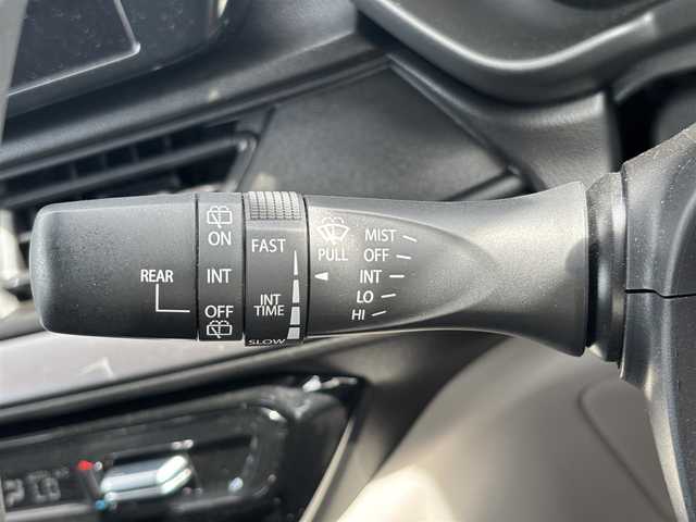 スズキ スイフト HYBRID MZ 滋賀県 2023(令5)年 1.2万km フォギーブルーパールメタリック 純正９型ディスプレイ/・Bluetooth/apple Car　Play/革巻きステアリング/ステアリングリモコン/パドルシフト/アダプティブクルコン/前席シートヒーター/LEDオートライト/フォグライト/スマートキー/スズキセーフティサポート/・デュアルセンサーブレーキサポート/・誤発進抑制機能/・ブラインドスポットモニター/・アダプティブハイビームシステム/・標識認識機能/・車線維持支援機能