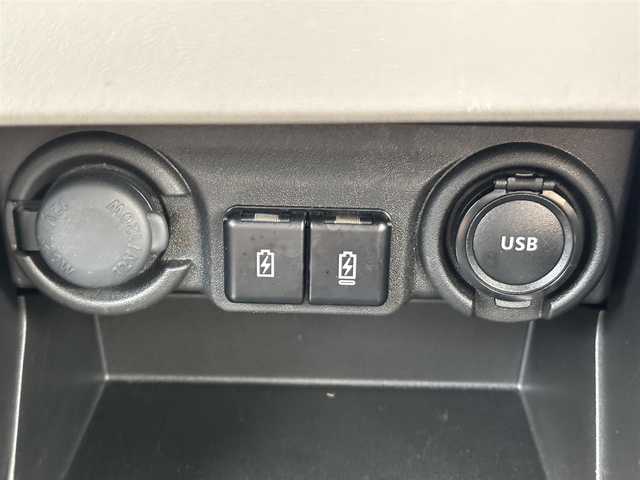 スズキ スイフト HYBRID MZ 滋賀県 2023(令5)年 1.2万km フォギーブルーパールメタリック 純正９型ディスプレイ/・Bluetooth/apple Car　Play/革巻きステアリング/ステアリングリモコン/パドルシフト/アダプティブクルコン/前席シートヒーター/LEDオートライト/フォグライト/スマートキー/スズキセーフティサポート/・デュアルセンサーブレーキサポート/・誤発進抑制機能/・ブラインドスポットモニター/・アダプティブハイビームシステム/・標識認識機能/・車線維持支援機能