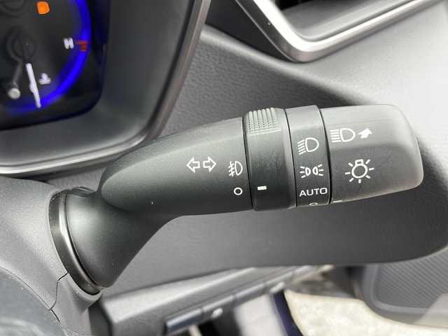 トヨタ カローラツーリング ハイブリッド ダブルバイビー 岩手県 2019(令1)年 1.7万km スパークリングブラックパールクリスタルシャイン 純正ディスプレイオーディオ/トヨタセーフティセンス/バックカメラ/ETC2.0/ドライブレコーダー/ステアリングヒーター/レーダークルーズコントロール/衝突被害軽減ブレーキ/レーンキープアシスト/横滑り防止装置/シートヒーター/オートライト/オートハイビーム/LEDヘッドライト/フォグランプ/スマートキープッシュスタート/電動格納ミラー/純正17インチAW/純正フロアマット