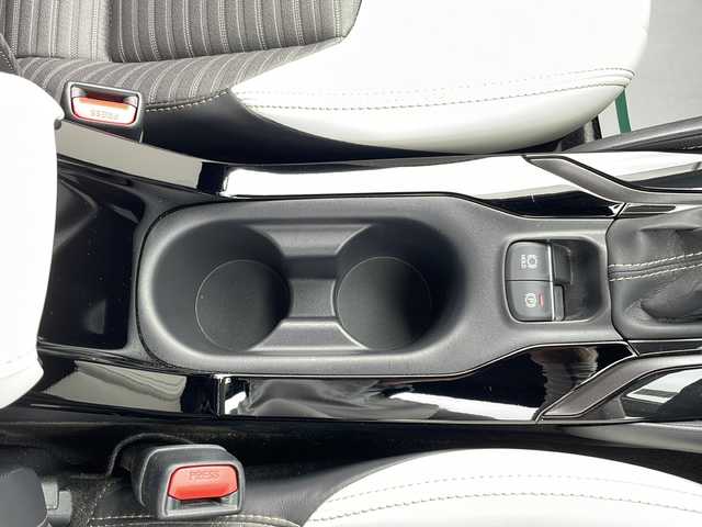 トヨタ カローラツーリング ハイブリッド ダブルバイビー 岩手県 2019(令1)年 1.7万km スパークリングブラックパールクリスタルシャイン 純正ディスプレイオーディオ/トヨタセーフティセンス/バックカメラ/ETC2.0/ドライブレコーダー/ステアリングヒーター/レーダークルーズコントロール/衝突被害軽減ブレーキ/レーンキープアシスト/横滑り防止装置/シートヒーター/オートライト/オートハイビーム/LEDヘッドライト/フォグランプ/スマートキープッシュスタート/電動格納ミラー/純正17インチAW/純正フロアマット
