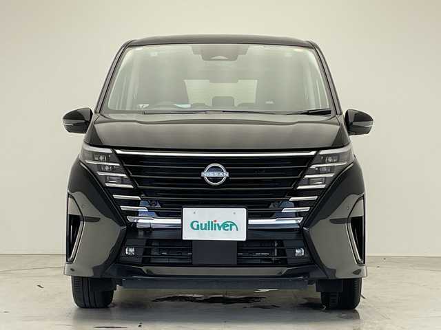 日産 セレナ e－パワー ハイウェイスター V 愛知県 2025(令7)年 0.1千km ダイヤモンドブラック 登録済未使用車/プロパイロット/純正12.3型ディズプレイオーディオナビ/SOSコール/全方位カメラ/両側パワースライドドア/クルーズコントロール/バックカメラ/コーナーセンサー/純正アルミホイール/ETC2.0/ブラインドスポットモニター/LEDヘッドライト/インテリジェントミラー/リアオートエアコン/オートマチックハイビーム/ワイヤレス充電器/衝突軽減システム/Bluetooth/ステアリングスイッチ/スマートキー/プッシュスタート