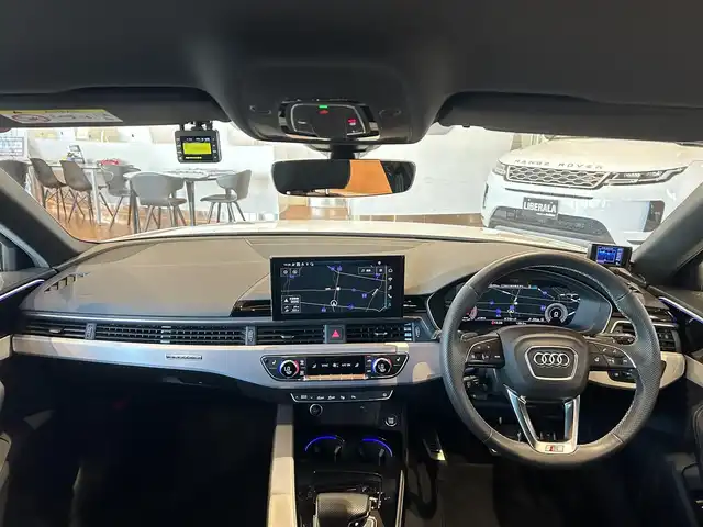 アウディ アウディ Ａ４ アバント 40TDIクワトロ Sライン 道央・札幌 2023(令5)年 3万km グレイシアホワイトメタリック グレイシアホワイトメタリック/SlinePlusパッケージ/　・運転席メモリー機能/　・エクステリアミラーメモリー機能/　・ランバーサポート/　・ドアアームレスト/センターコンソールアーティフィシャルレザー/テレビチューナー/コンフォートパッケージ/　・マトリクスLEDヘッドライト/　・サラウンドビューカメラ/　・パークアシスト/　・ヘッドライトウォッシャー/　・マルチカラーアンビエントライティング/シートヒーター（リア）ステアリングヒーター/プライバシーガラス、アコースティックガラス/18インチ10スポークダイナミックデザインコントラストグレー