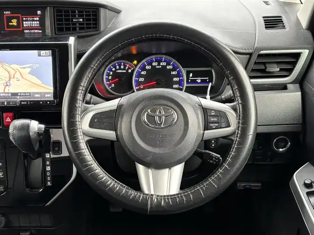 トヨタ ルーミー カスタムG 福岡県 2017(平29)年 12.8万km パールホワイトⅢ ALPINE9型ナビ（BT/フルセグ/DISC/AM/FM/SD）/フロントエアロ/両側パワースライドドア/純正LEDヘッドライト/オートライト/シートカバー/ウォークスルー/純正14インチAW/サンシェード/横滑り防止装置/盗難防止装置/アイドリングストップ/スマートキー/ETC