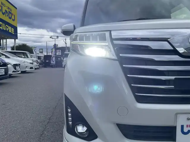 トヨタ ルーミー カスタムG 和歌山県 2017(平29)年 12.8万km パールホワイトⅢ (株)IDOMが運営する【じしゃロン和歌山店】の自社ローン対象車両になります。こちらは現金ご利用時の価格です。自社ローンご希望の方は別途その旨お申付け下さい。/ALPINE9型ナビ（BT/フルセグ/DISC/AM/FM/SD）/フロントエアロ/両側パワースライドドア/純正LEDヘッドライト/オートライト/シートカバー/ウォークスルー/純正14インチAW/サンシェード/横滑り防止装置/盗難防止装置/アイドリングストップ/スマートキー/ETC