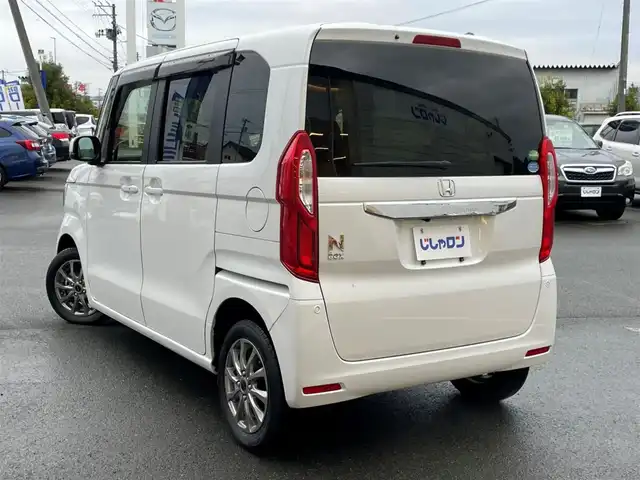 ホンダ Ｎ ＢＯＸ 岩手県 2018(平30)年 10.9万km プラチナホワイトパール (株)IDOMが運営する【じしゃロン盛岡店】の自社ローン専用車両になりますこちらは現金またはオートローンご利用時の価格です。自社ローンご希望の方は別途その旨お申付け下さい/ホンダセンシング/レーダークルーズコントロール/レーンキープアシスト/社外ナビ/CD/DVD/フルセグ/Bluetooth/SD/プッシュスタート/スマートキー/スペアキー/LEDヘッドライト/オートライト/ステアリングスイッチ/シートヒーター/バックカメラ/ETC