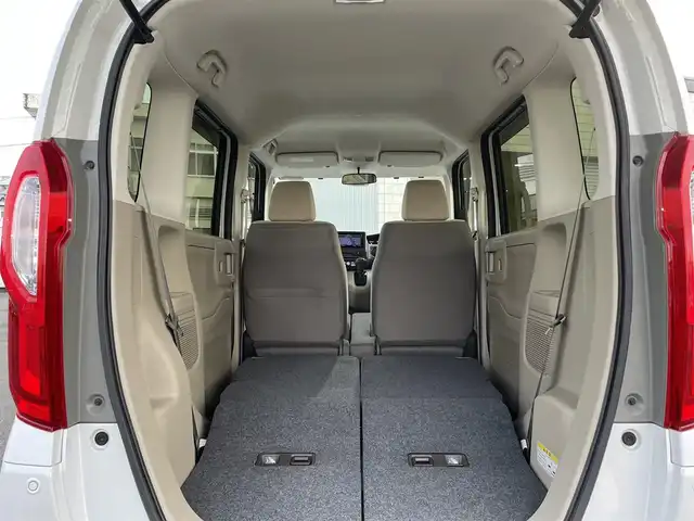 ホンダ Ｎ ＢＯＸ 岩手県 2018(平30)年 10.9万km プラチナホワイトパール (株)IDOMが運営する【じしゃロン盛岡店】の自社ローン専用車両になりますこちらは現金またはオートローンご利用時の価格です。自社ローンご希望の方は別途その旨お申付け下さい/ホンダセンシング/レーダークルーズコントロール/レーンキープアシスト/社外ナビ/CD/DVD/フルセグ/Bluetooth/SD/プッシュスタート/スマートキー/スペアキー/LEDヘッドライト/オートライト/ステアリングスイッチ/シートヒーター/バックカメラ/ETC