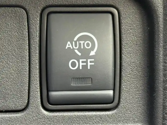 日産 セレナ ハイウェイスター V 千葉県 2021(令3)年 2.9万km ブリリアントホワイトパール 純正SDナビ（AM/FM/CD/DVD/Bluetooth）/フルセグTV/フリップダウンモニター/両側パワースライドドア/クルーズコントロール/社外カメラ（バック/フロント/サイド/全方位）/プロパイロット/横滑り防止/レーンキープアシスト/エマージェンシーブレーキ/インテリジェントルームミラー/パーソナルテーブル/純正アルミホイール/スマートキー