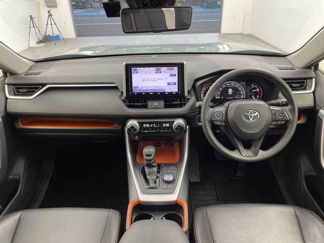 トヨタ ＲＡＶ４ アドベンチャー 三重県 2019(令1)年 4.2万km アーバンカーキ /純正9型ナビ /（フルセグTV・BT・HDMI・CD・DVD・AM・FM）//バックカメラ//BSM //純正前方ドラレコ //パワーシート //デジタルインナーミラー //レーダークルコン //レーンキープ //オートマチックハイビーム　//前後コーナーセンサー //ルーフレール