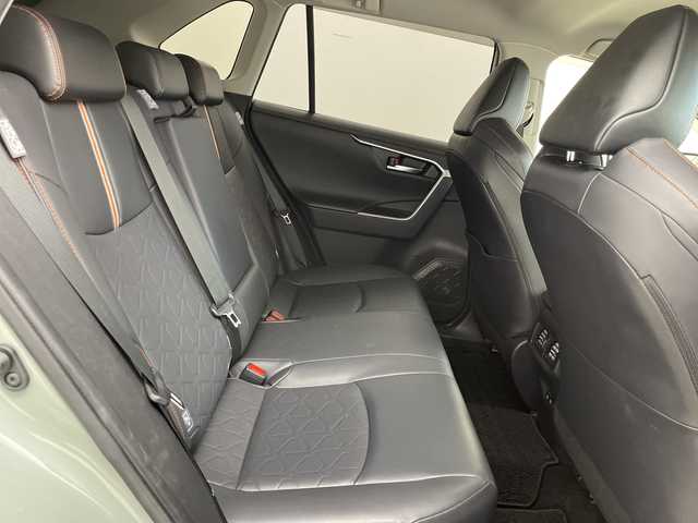 トヨタ ＲＡＶ４ アドベンチャー 三重県 2019(令1)年 4.2万km アーバンカーキ /純正9型ナビ /（フルセグTV・BT・HDMI・CD・DVD・AM・FM）//バックカメラ//BSM //純正前方ドラレコ //パワーシート //デジタルインナーミラー //レーダークルコン //レーンキープ //オートマチックハイビーム　//前後コーナーセンサー //ルーフレール