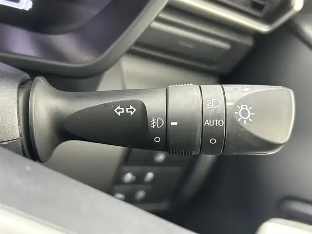 ダイハツ ロッキー G 熊本県 2020(令2)年 4.4万km レーザーブルークリスタルシャイン 純正ナビNSZN-W71D（ＣＤ・ＤＶＤ・フルセグ・ＢＴ・ＵＳＢ）/バックカメラ　/純正前方ドライブレコーダー　/ＥＴＣ　/レーダークルーズコントロール　/前席シートヒーター　/前後クリアランスソナー　/スマートアシスト/・衝突軽減ブレーキ/・レーンキープアシスト/・先行車発進お知らせ機能/・標識認識機能/・アダブティブクルーズコントロール/・前後踏み間違い防止システム/・オートハイビーム/横滑り防止/アイドリングストップ/ステアリングリモコン/純正17インチAW/オートライト/LEDヘッドライト/フォグランプ/スマートキー/プッシュスタート/スペアキー1本/取扱説明書