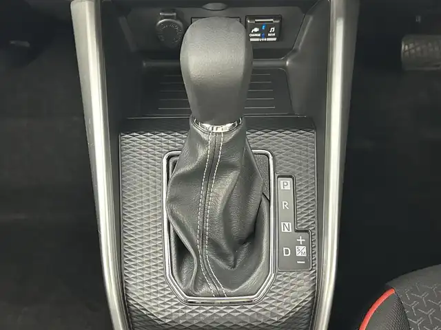 ダイハツ ロッキー G 熊本県 2020(令2)年 4.4万km レーザーブルークリスタルシャイン 純正ナビNSZN-W71D（ＣＤ・ＤＶＤ・フルセグ・ＢＴ・ＵＳＢ）/バックカメラ　/純正前方ドライブレコーダー　/ＥＴＣ　/レーダークルーズコントロール　/前席シートヒーター　/前後クリアランスソナー　/スマートアシスト/・衝突軽減ブレーキ/・レーンキープアシスト/・先行車発進お知らせ機能/・標識認識機能/・アダブティブクルーズコントロール/・前後踏み間違い防止システム/・オートハイビーム/横滑り防止/アイドリングストップ/ステアリングリモコン/純正17インチAW/オートライト/LEDヘッドライト/フォグランプ/スマートキー/プッシュスタート/スペアキー1本/取扱説明書